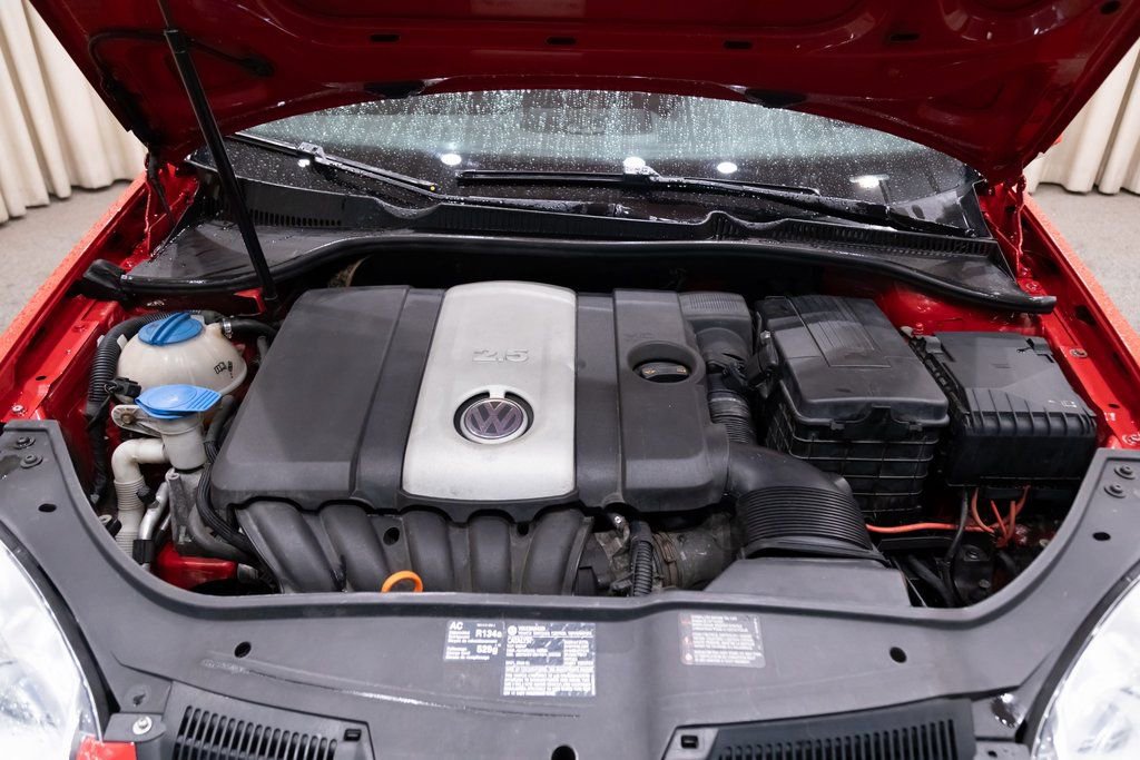 Used 2008 Volkswagen Rabbit S image 18