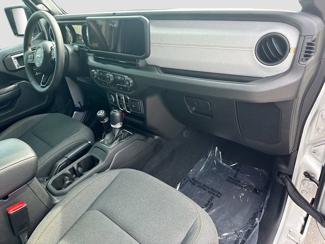 Used 2024 Jeep Wrangler Unlimited Sport AWD/4WD image 12