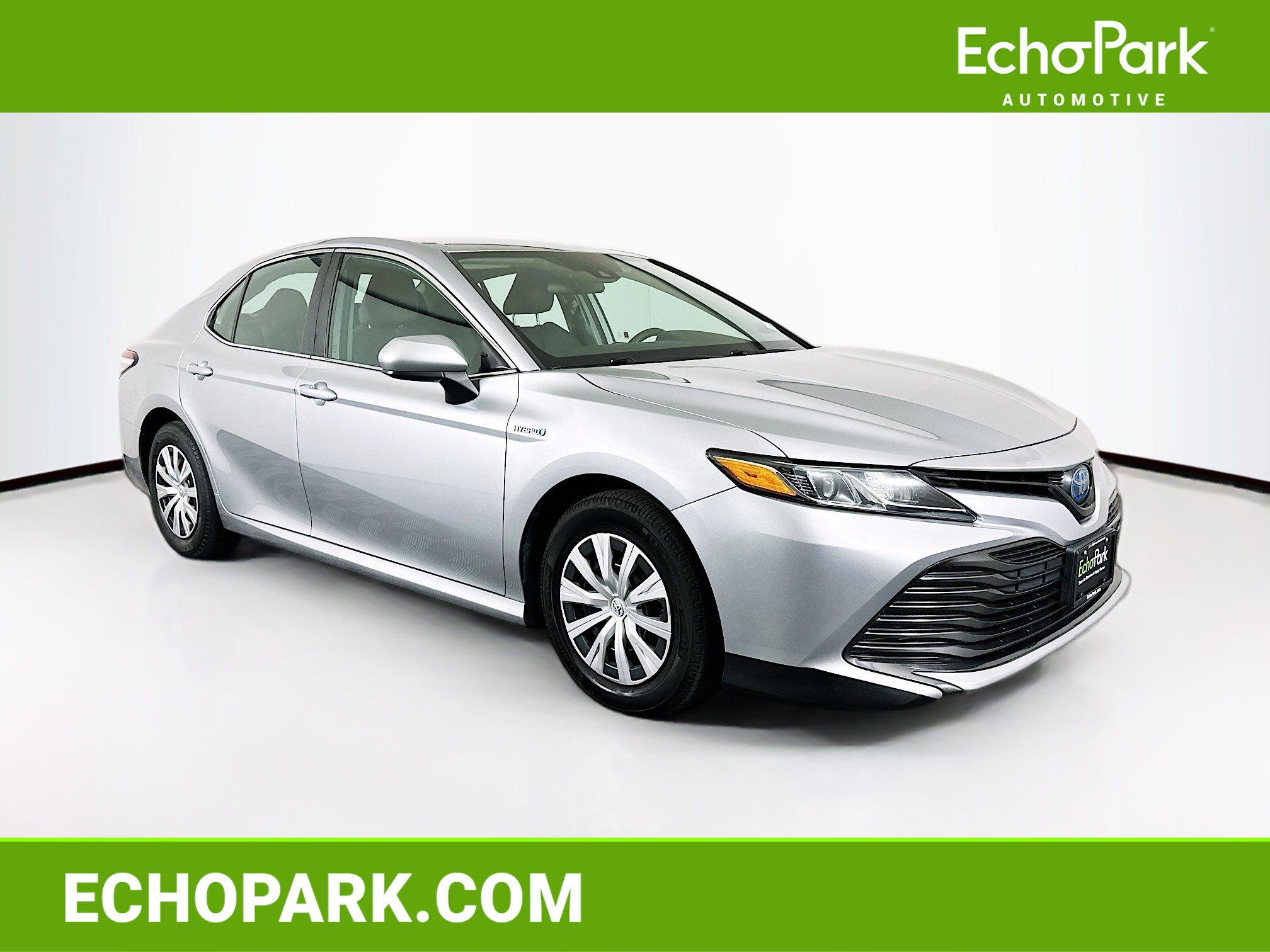 Used 2019 Toyota Camry LE image 1