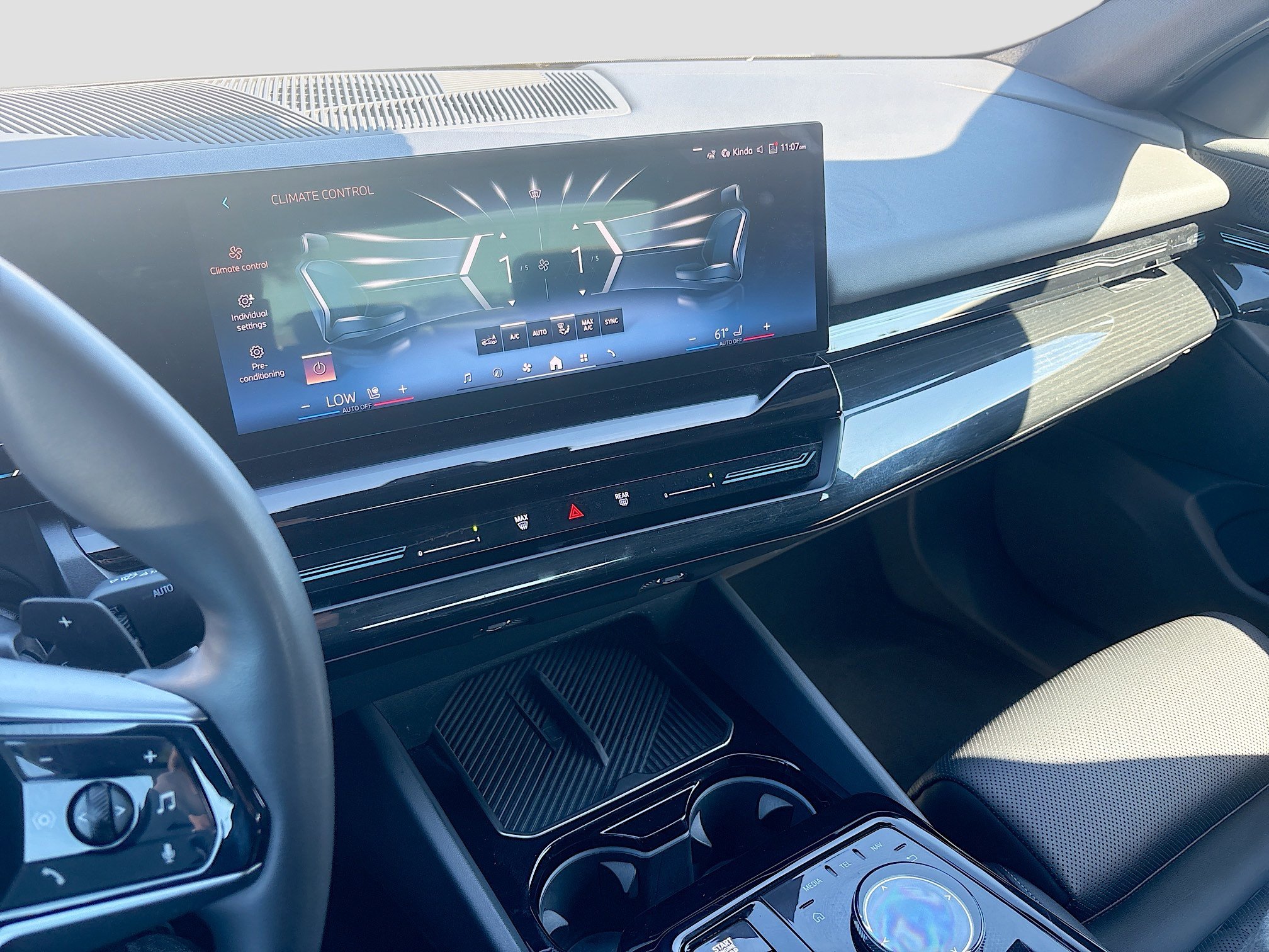 Used 2025 BMW 530i image 28