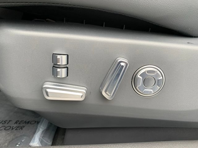 New 2026 Lincoln Nautilus Reserve AWD/4WD image 14
