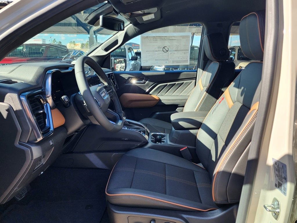 New 2026 GMC Canyon AT4 image 15