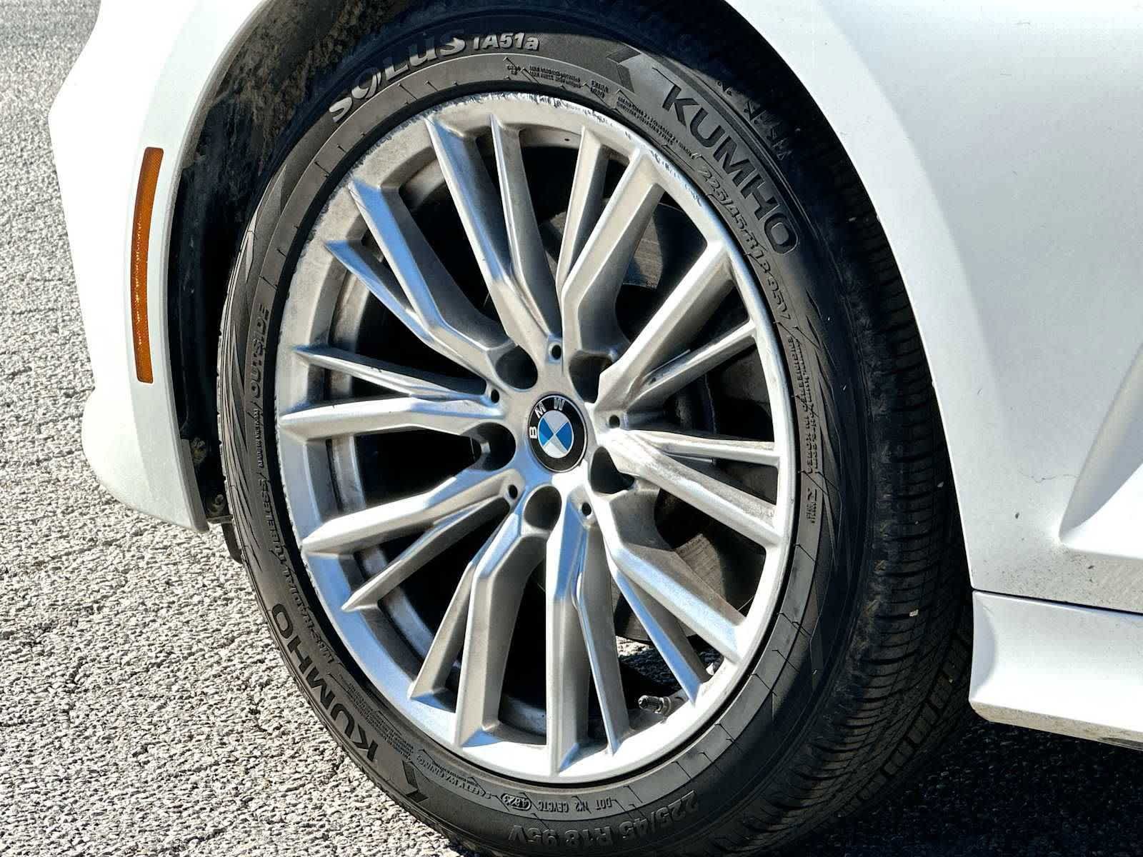 Used 2024 BMW 330i Sedan RWD image 11