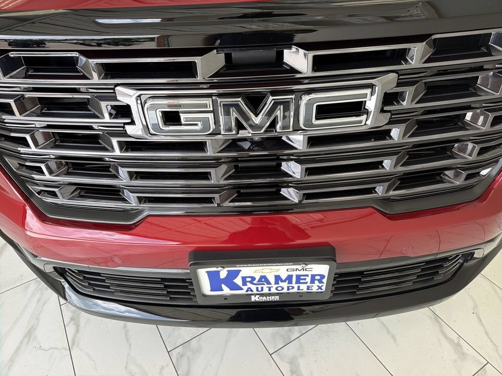 Used 2026 GMC Acadia Denali Ultimate w/ LPO, Floor Liner Package FWD image 32