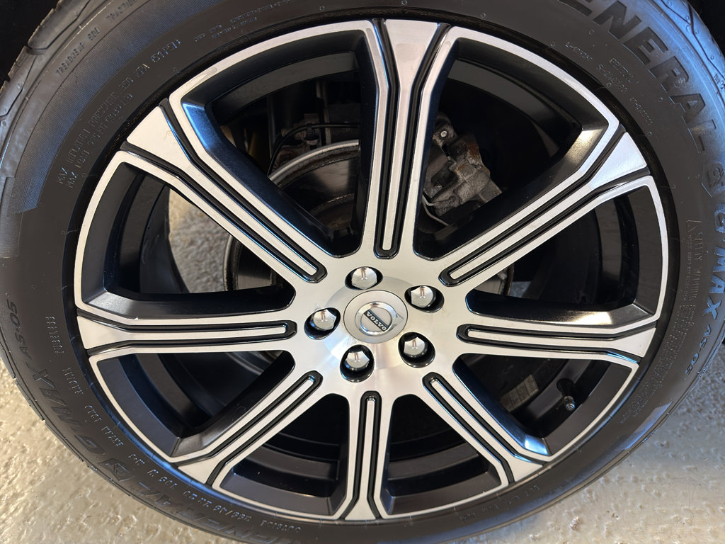 Used 2020 Volvo XC60 T5 Inscription image 36