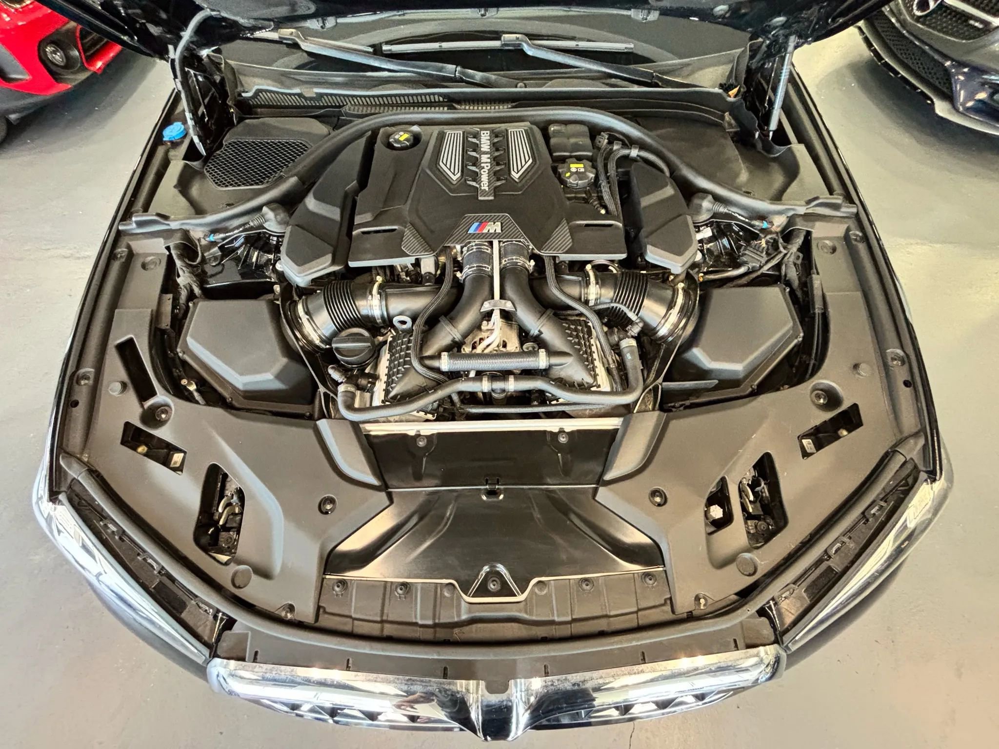 Used 2023 BMW M5 image 54