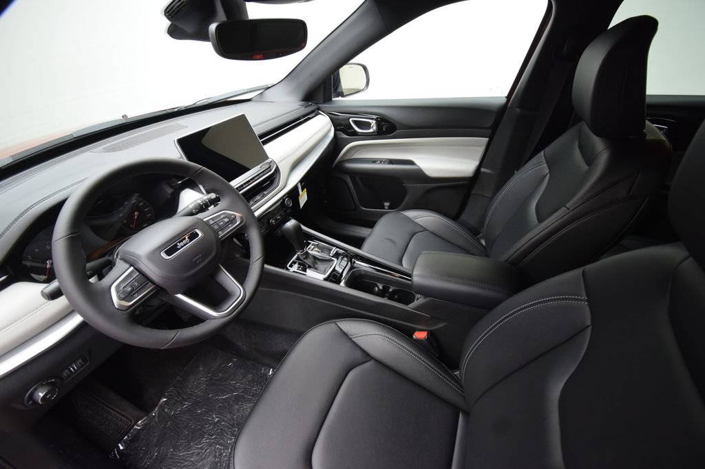 New 2026 Jeep Compass Limited AWD/4WD image 30
