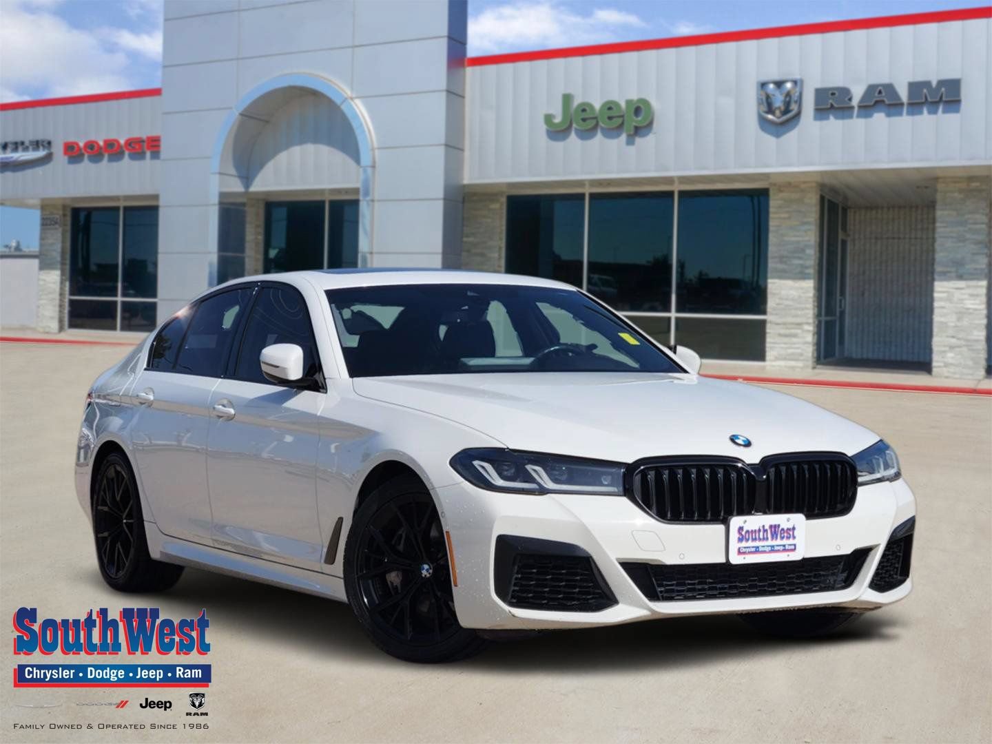 Used 2022 BMW 540i w/ M Sport Package RWD image 1