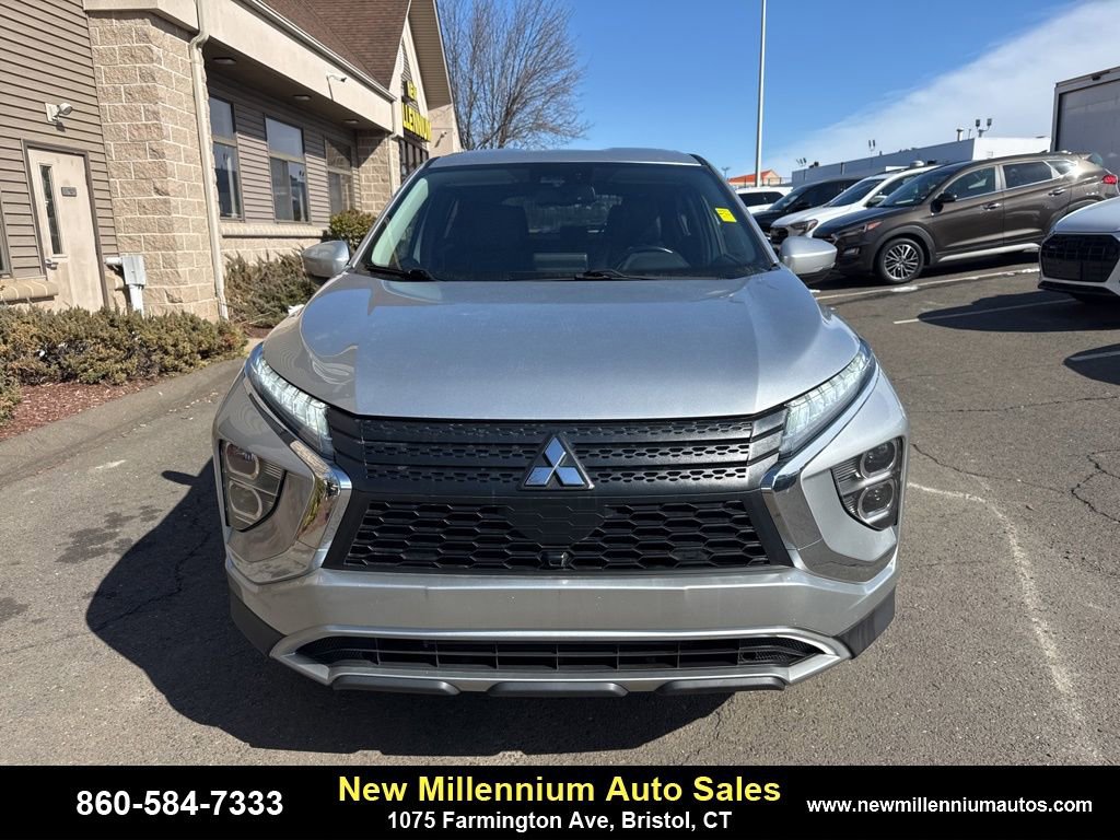 Used 2022 Mitsubishi Eclipse Cross SE image 2