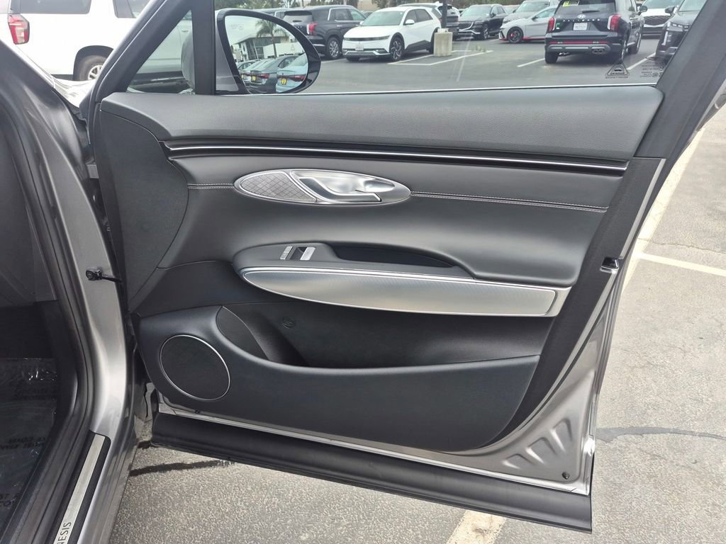 Used 2023 Genesis GV70 2.5T w/ Select Package image 32