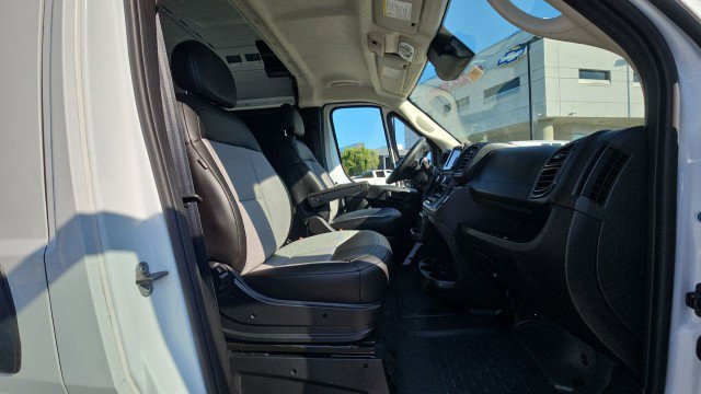 Used 2026 RAM ProMaster 2500 w/ Convenience Group FWD image 24