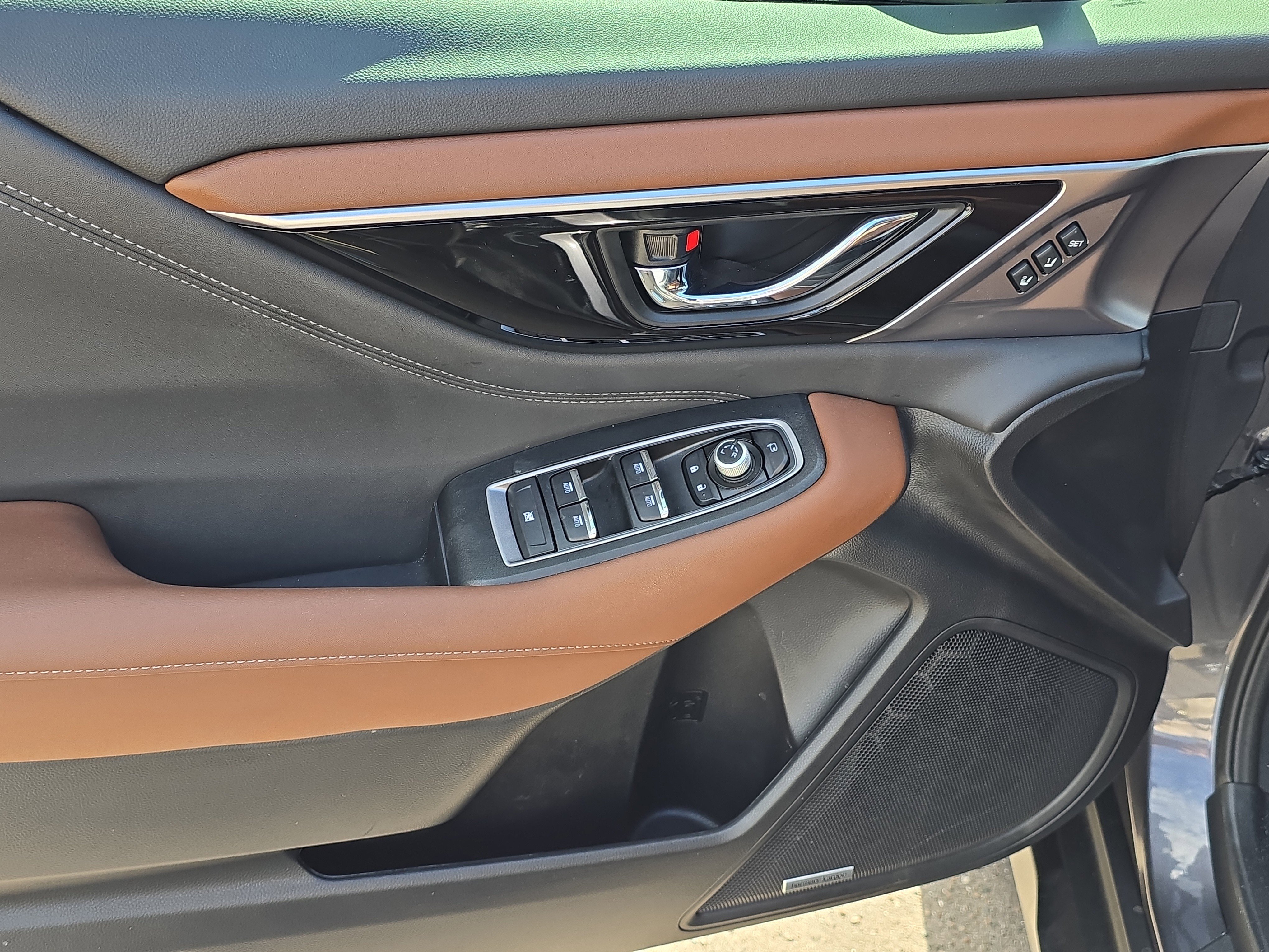 Used 2025 Subaru Outback Touring XT w/ Tech Package 3 image 18