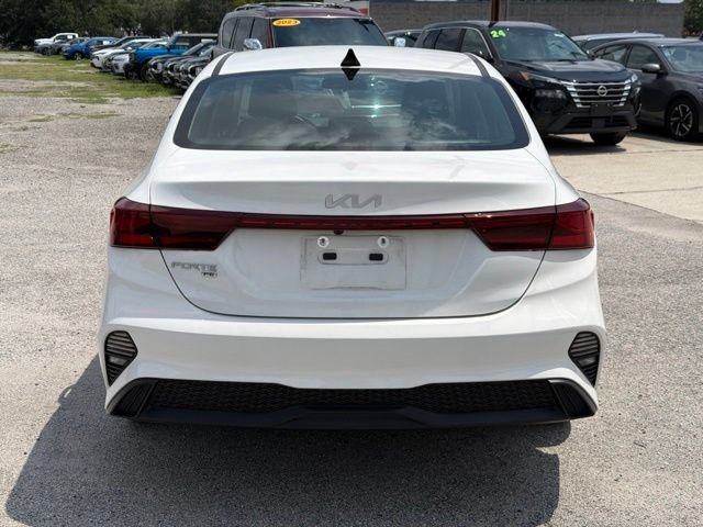 Used 2024 Kia Forte LX FWD image 4