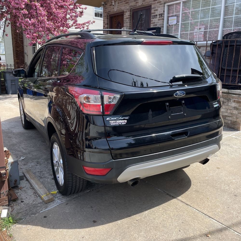Used 2018 Ford Escape SEL image 4