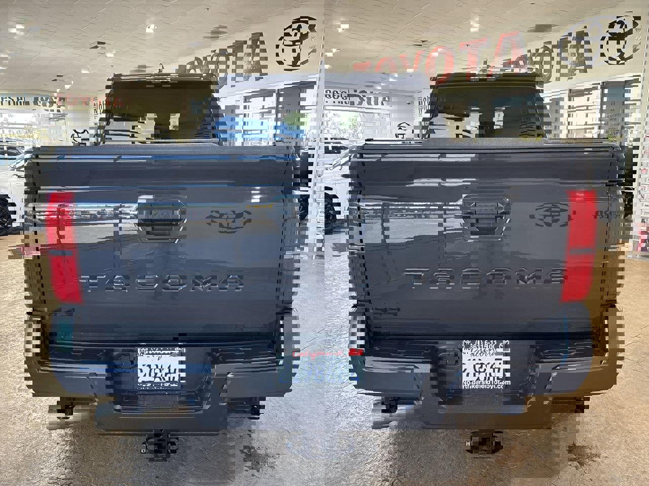 Certified 2025 Toyota Tacoma TRD Sport AWD/4WD image 9