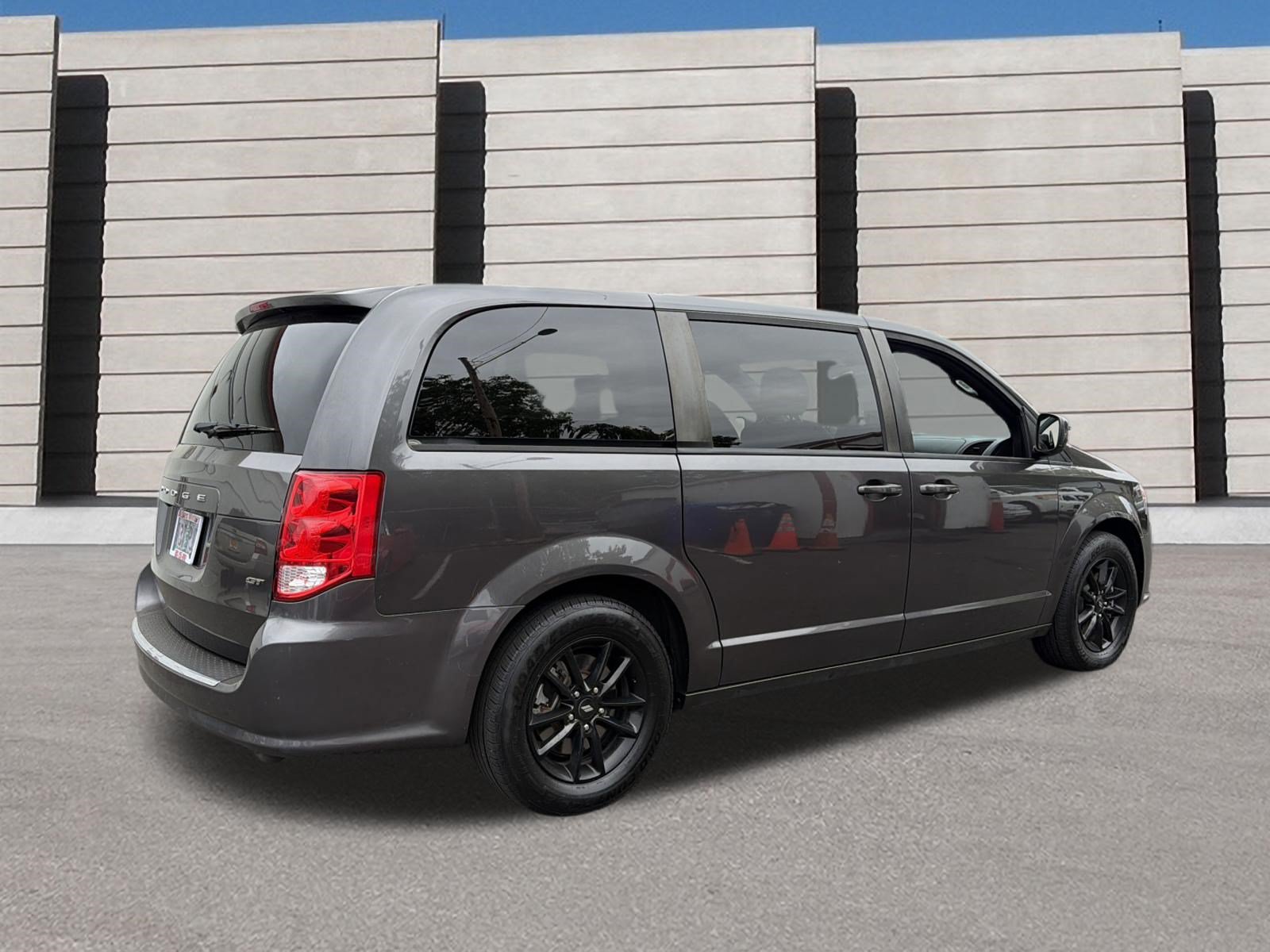 Used 2020 Dodge Grand Caravan GT FWD image 5