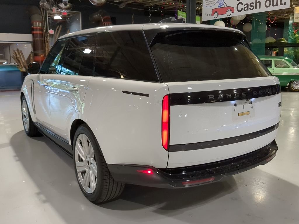 Used 2023 Land Rover Range Rover SE AWD/4WD image 10