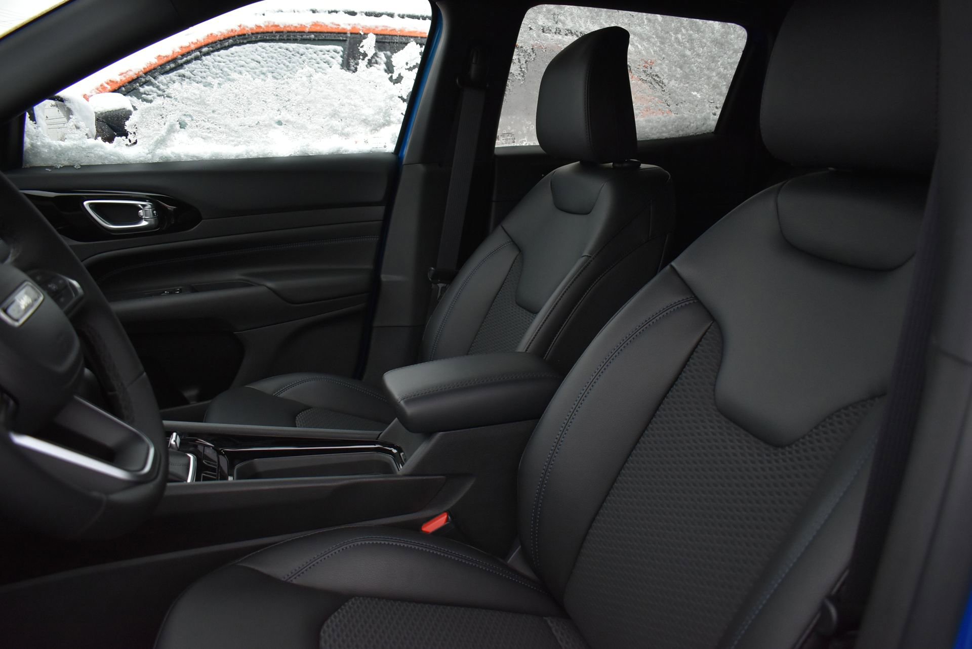 New 2026 Jeep Compass Latitude image 16