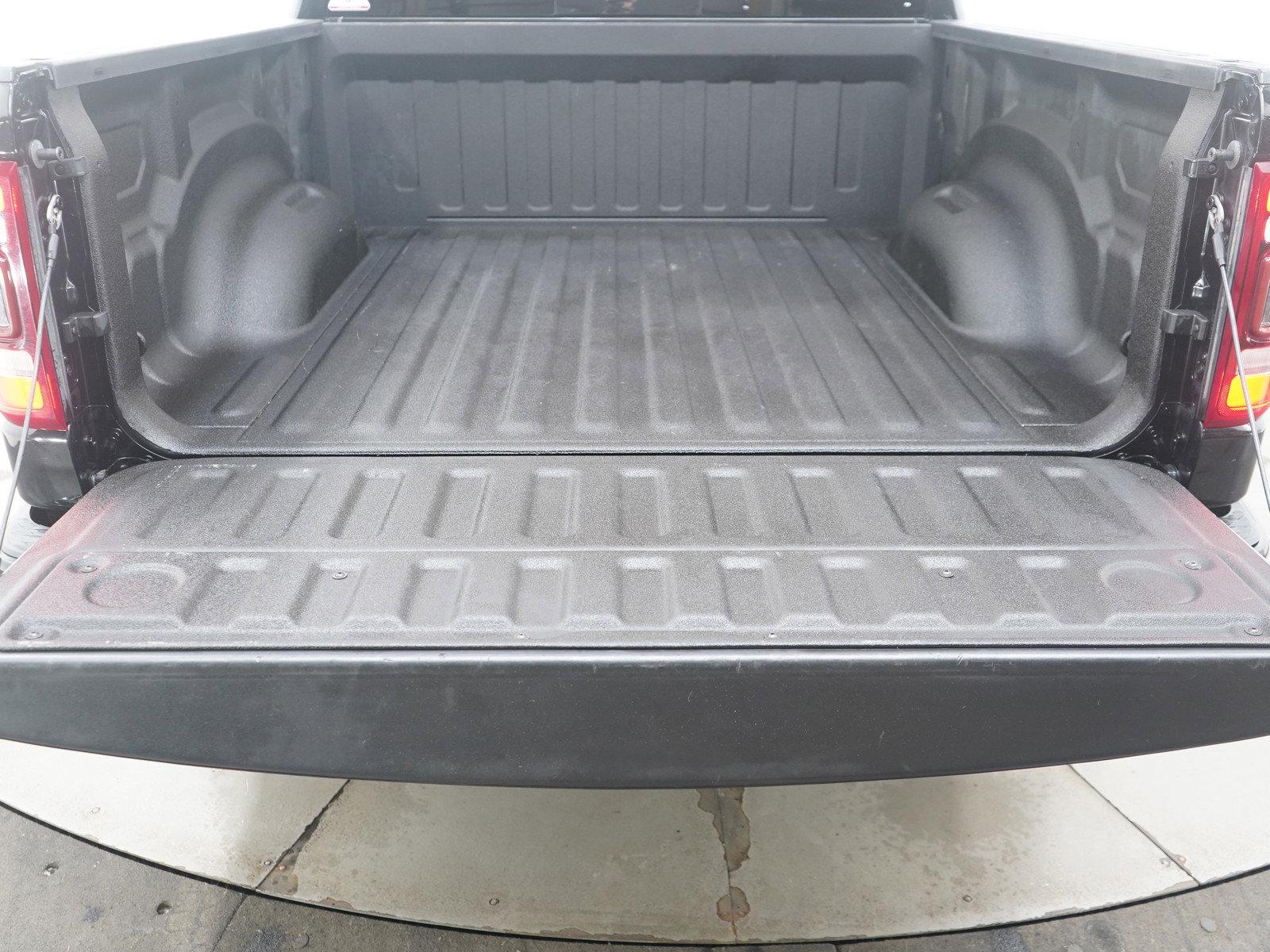 Used 2019 RAM 1500 Limited image 16