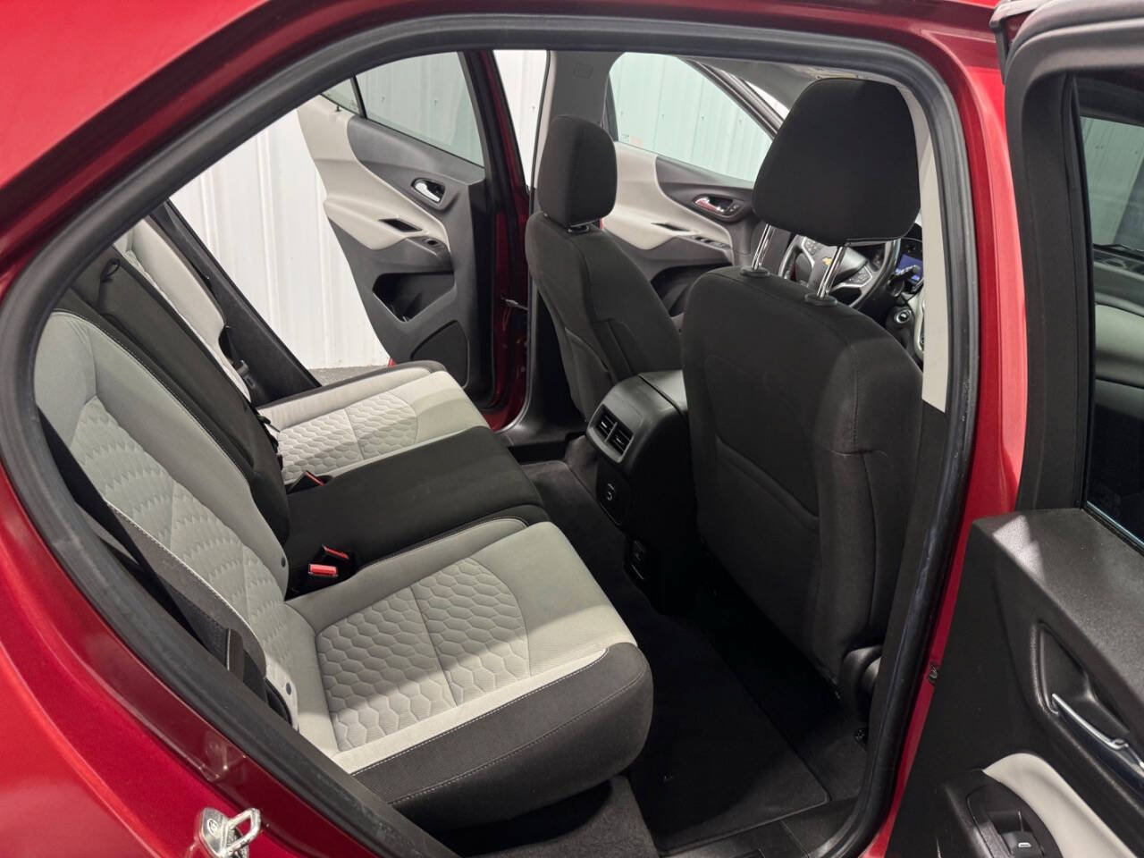 Used 2019 Chevrolet Equinox LT w/ LT True North Edition AWD/4WD image 25