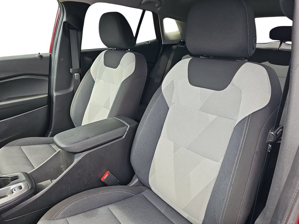 Used 2024 Chevrolet Trax LS w/ LS Convenience Package FWD image 15