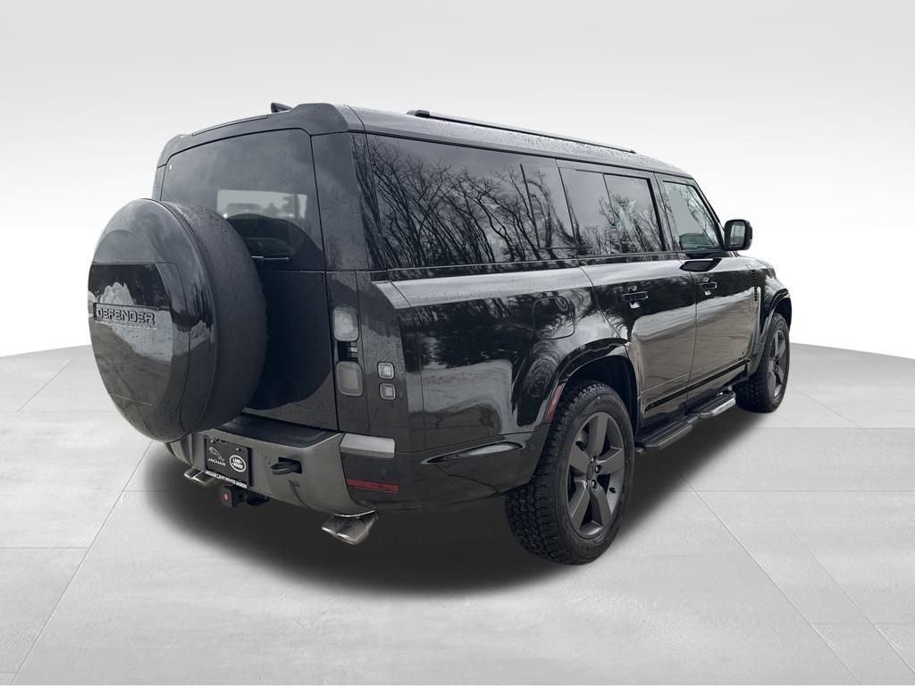 New 2026 Land Rover Defender 130 V8 image 7