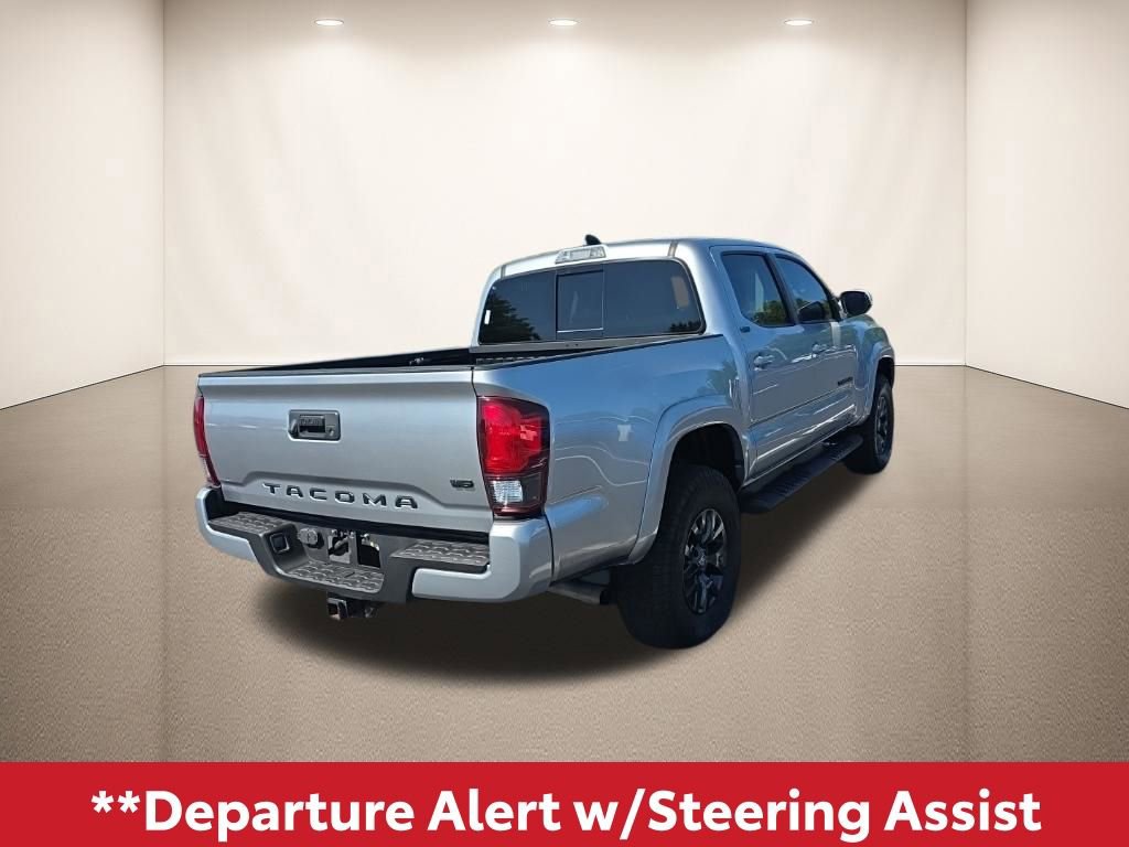 Used 2022 Toyota Tacoma SR5 w/ Technology Package image 6