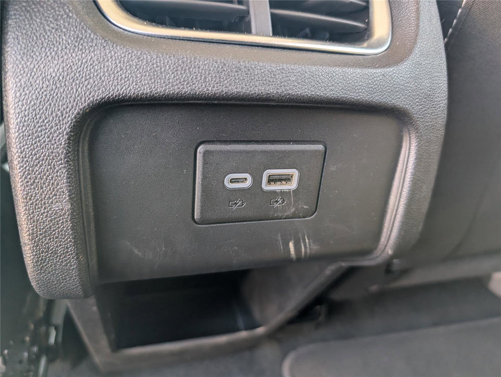 Used 2024 Chevrolet Blazer LT w/ Convenience Package image 16