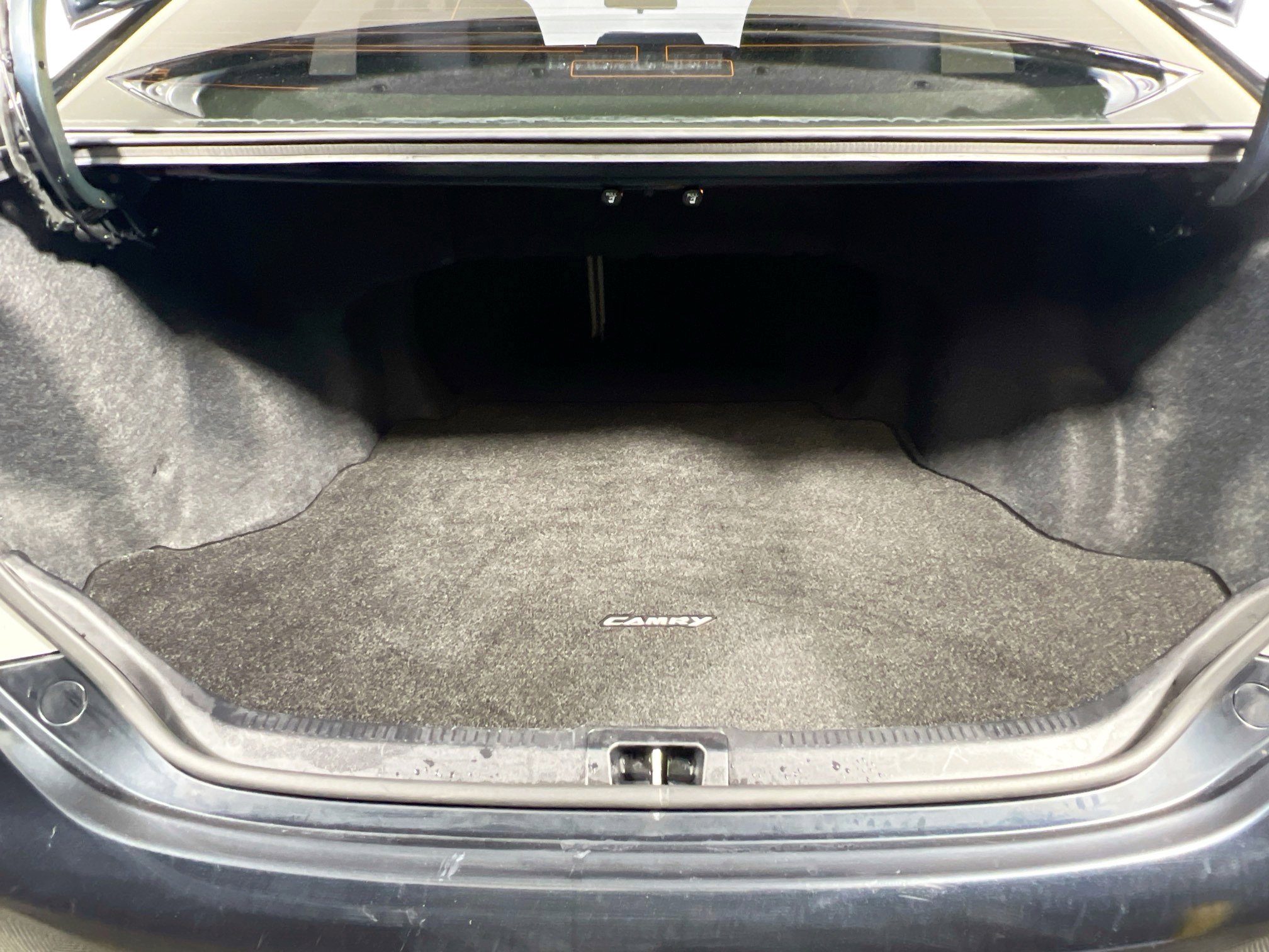 Used 2012 Toyota Camry LE image 33