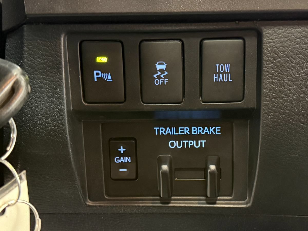 Used 2019 Toyota Tundra SR5 AWD/4WD image 21
