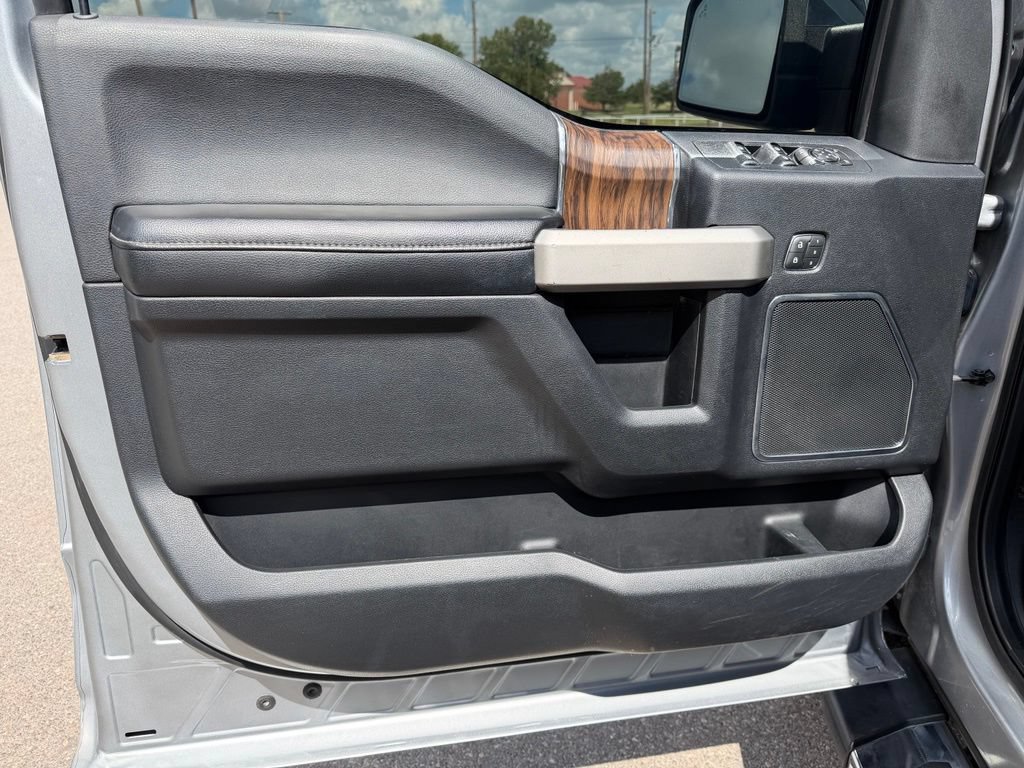 Used 2020 Ford F150 Lariat w/ Equipment Group 502A Luxury AWD/4WD image 12