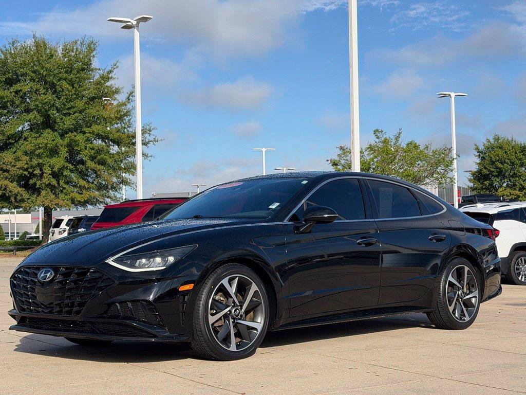 Used 2023 Hyundai Sonata SEL Plus w/ Preferred Accessory Package FWD image 6