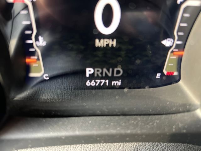 Used 2019 Jeep Wrangler Unlimited Sahara image 24