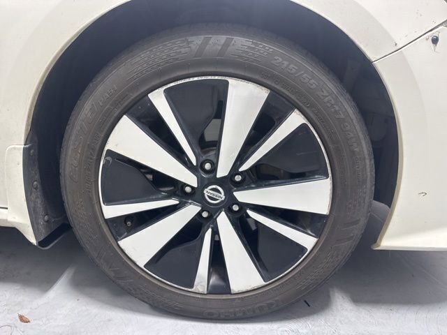 Used 2019 Nissan Altima 2.5 SV FWD image 4