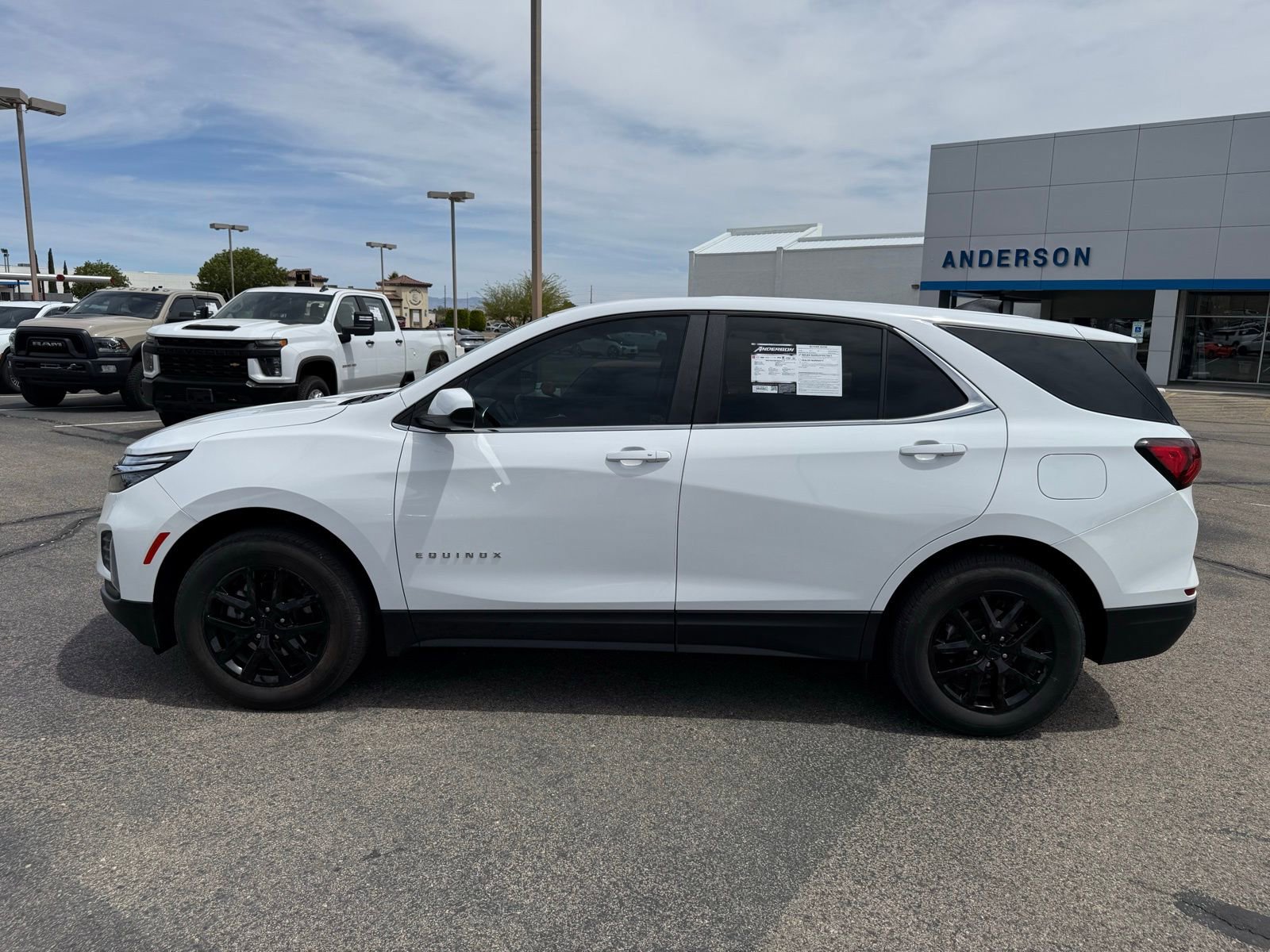 Used 2022 Chevrolet Equinox LT image 9