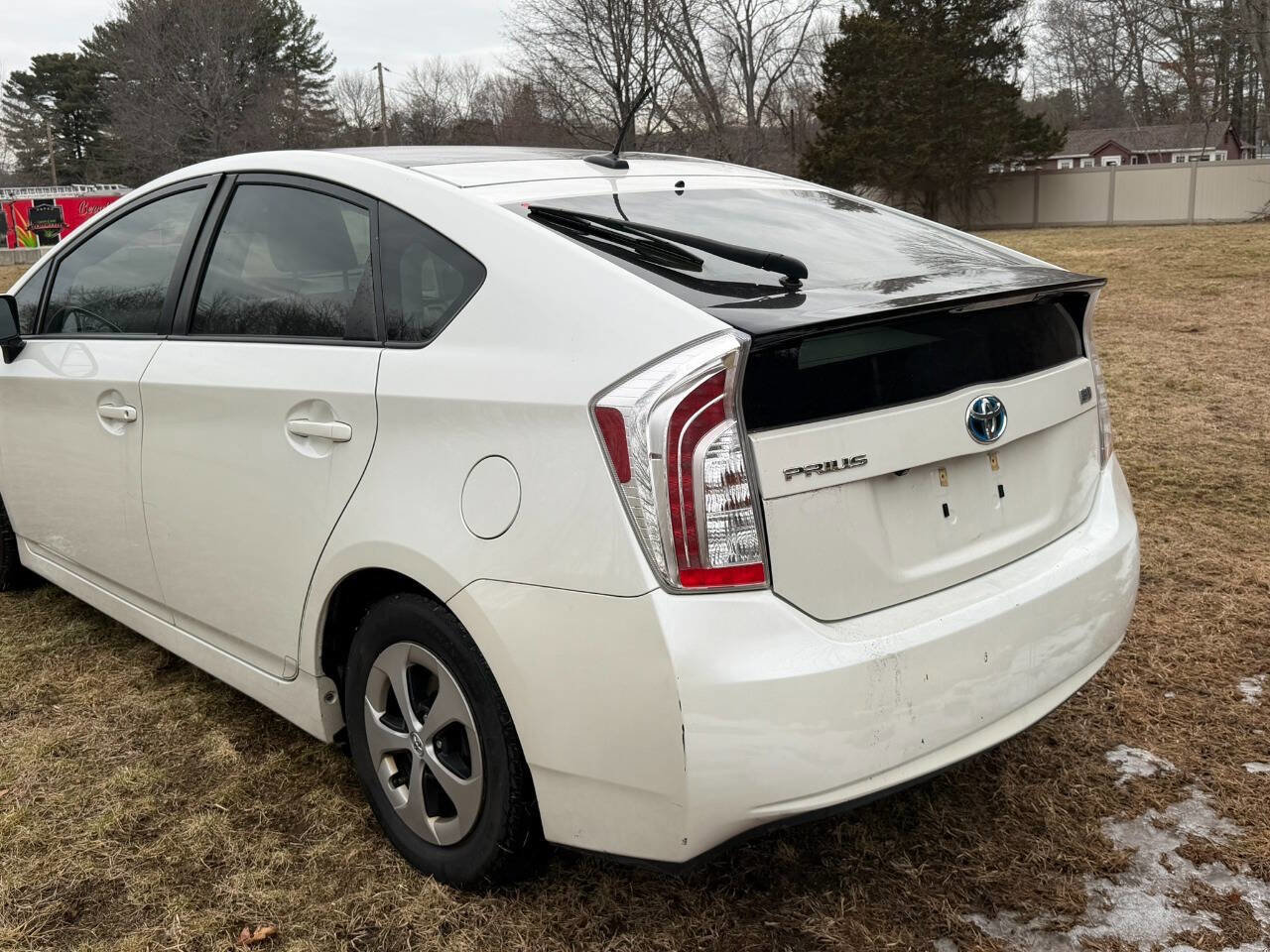 Used 2014 Toyota Prius Four w/ Solar Roof Package FWD image 5