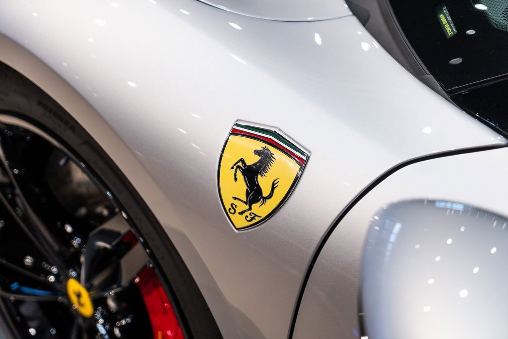 Used 2023 Ferrari 296 GTS image 18