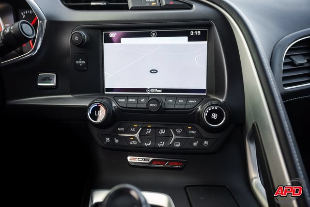 Used 2019 Chevrolet Corvette Z06 RWD image 16