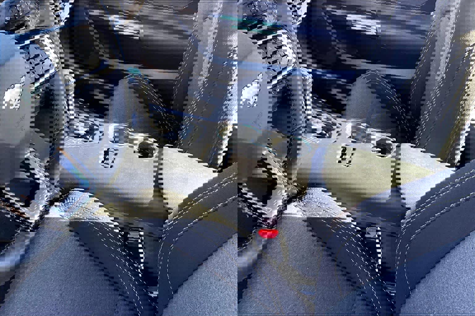 Used 2025 Ford Mustang Coupe image 13