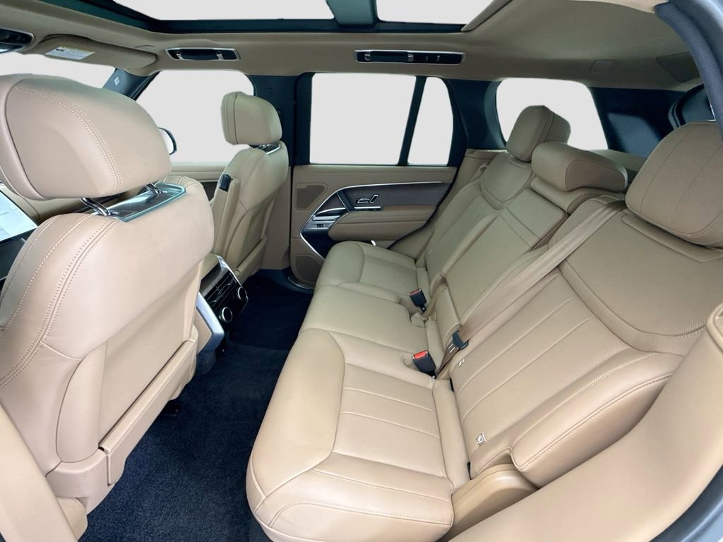 Certified 2025 Land Rover Range Rover SE AWD/4WD image 20