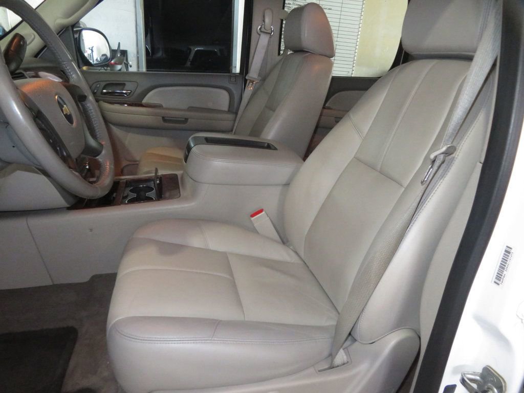 Used 2008 Chevrolet Avalanche LTZ w/ LTZ Preferred Equipment Group image 22