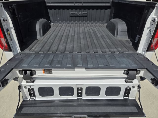 Used 2022 GMC Sierra 1500 SLT AWD/4WD image 42