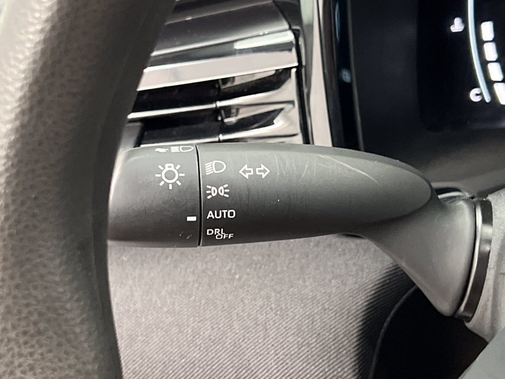 Used 2025 Toyota Camry LE FWD image 47