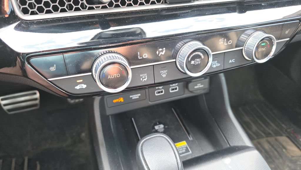 Certified 2024 Honda Civic Sport Touring image 19