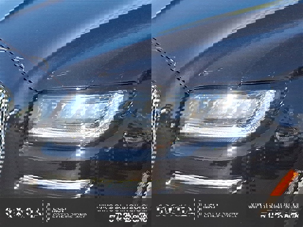 Certified 2023 Lincoln Nautilus Reserve image 9