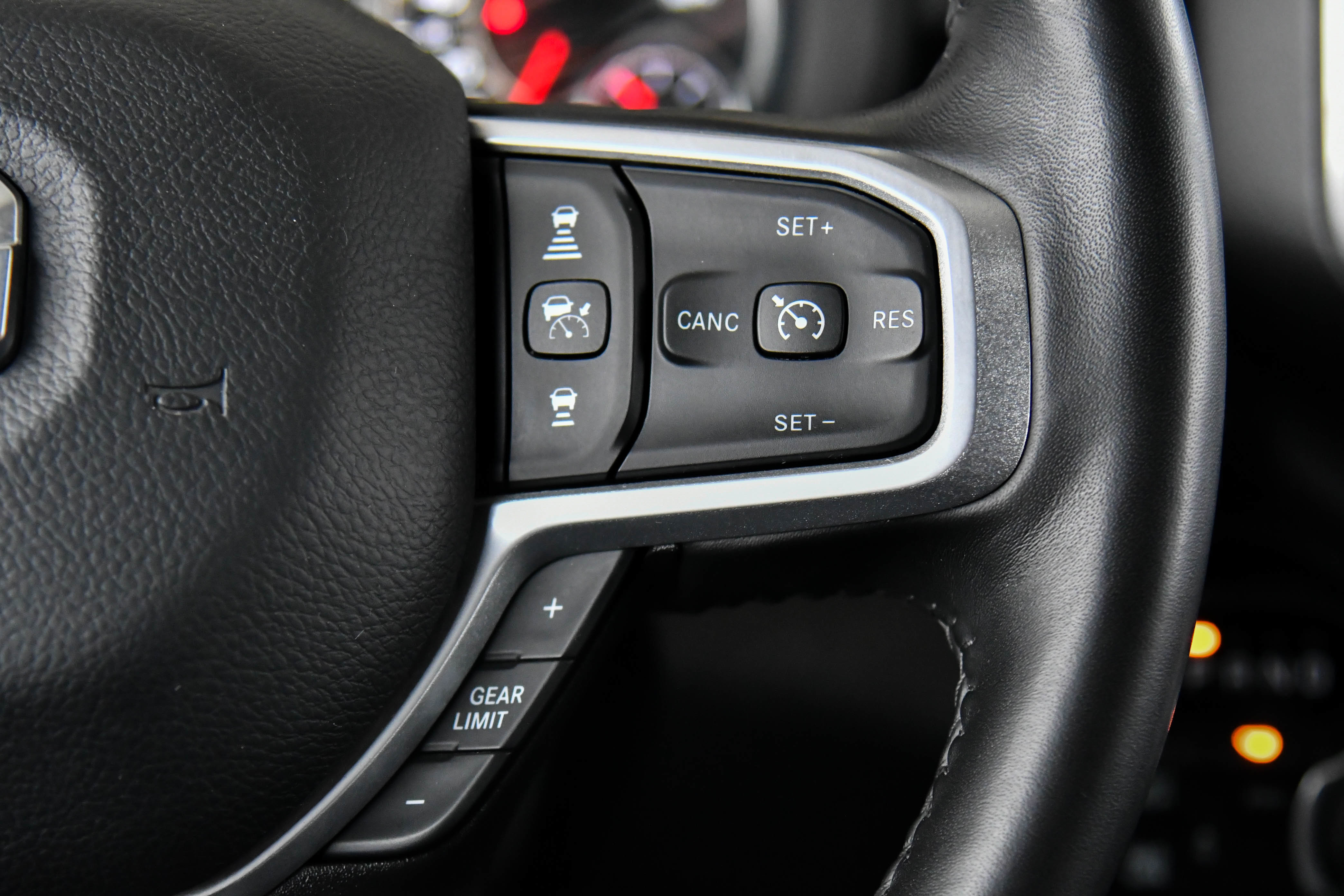 Used 2024 RAM 2500 Big Horn w/ Night Edition image 32