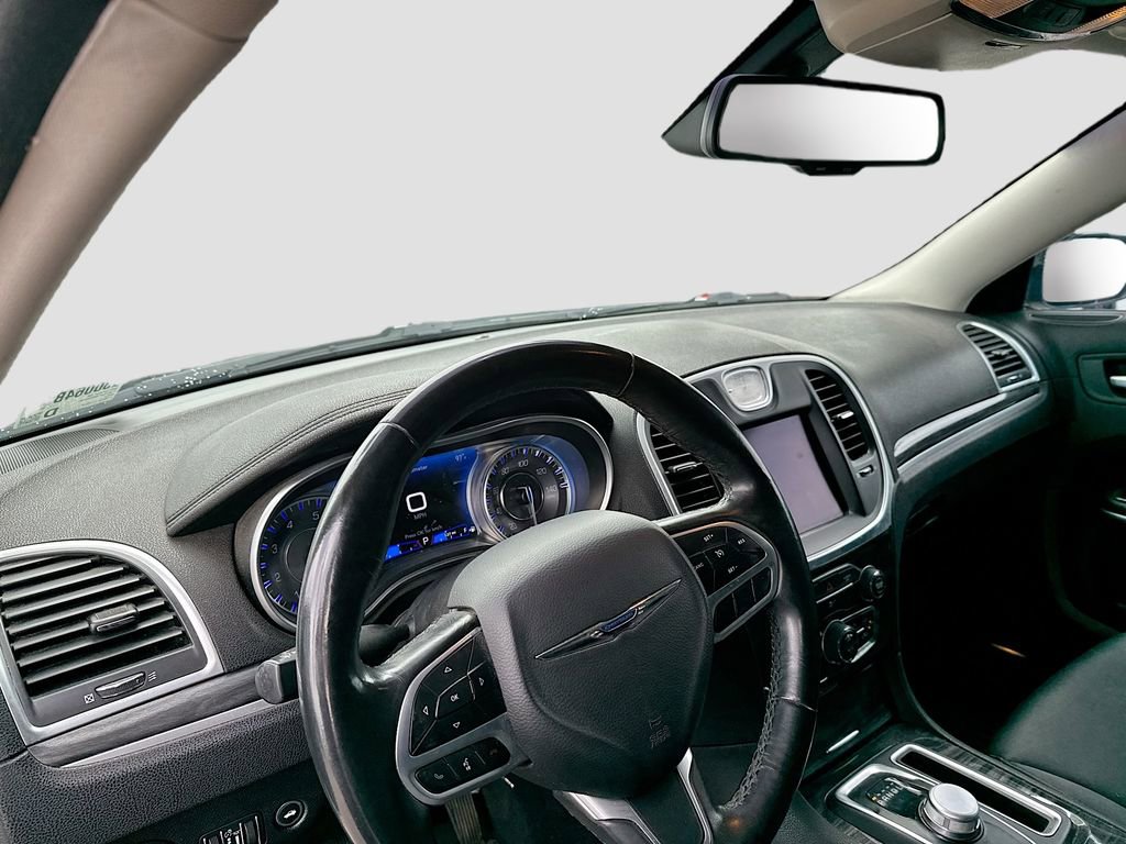 Used 2021 Chrysler 300 Touring w/ Sport Appearance Package RWD image 11