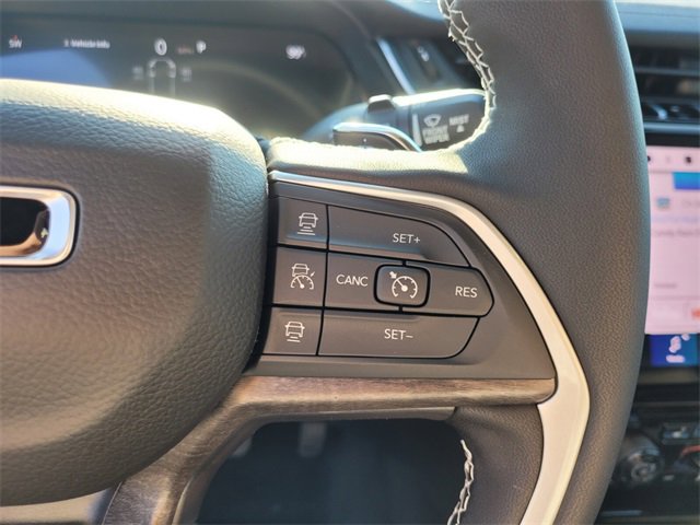 New 2025 Jeep Grand Cherokee L Limited w/ Black Appearance Package image 33