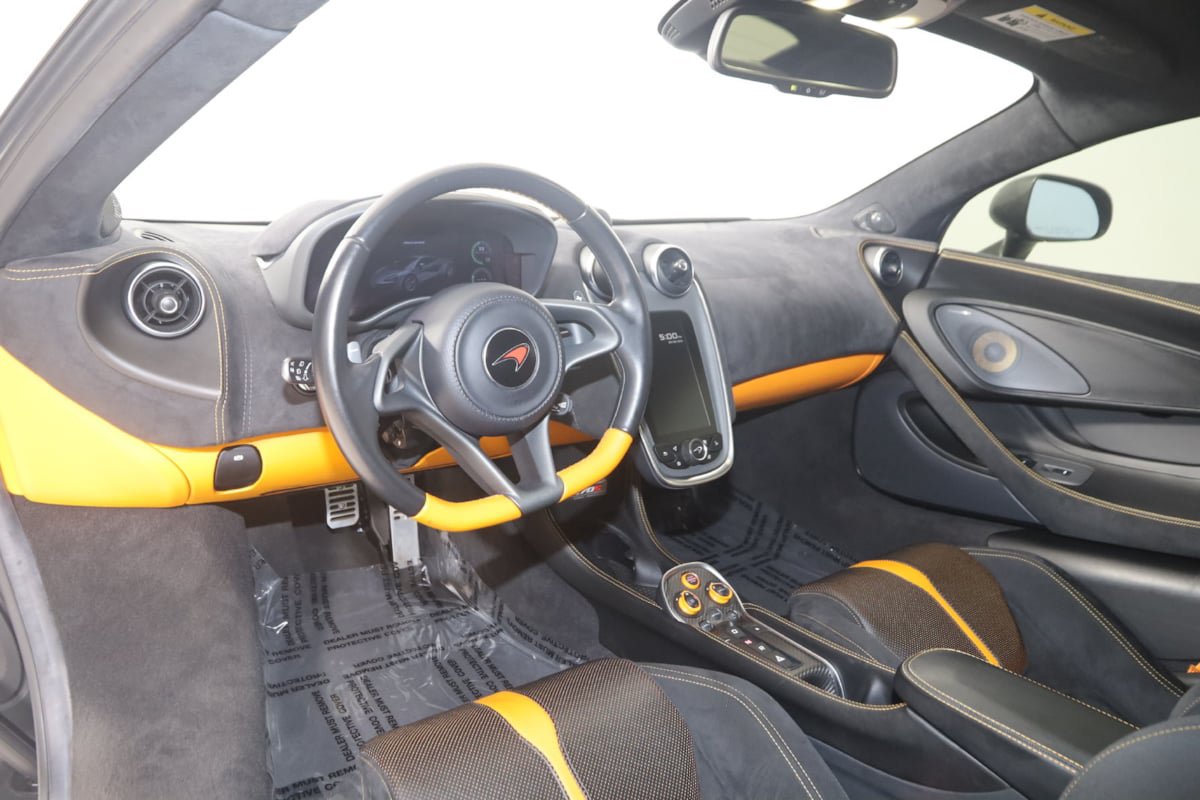 Used 2020 McLaren 570S Coupe RWD image 42