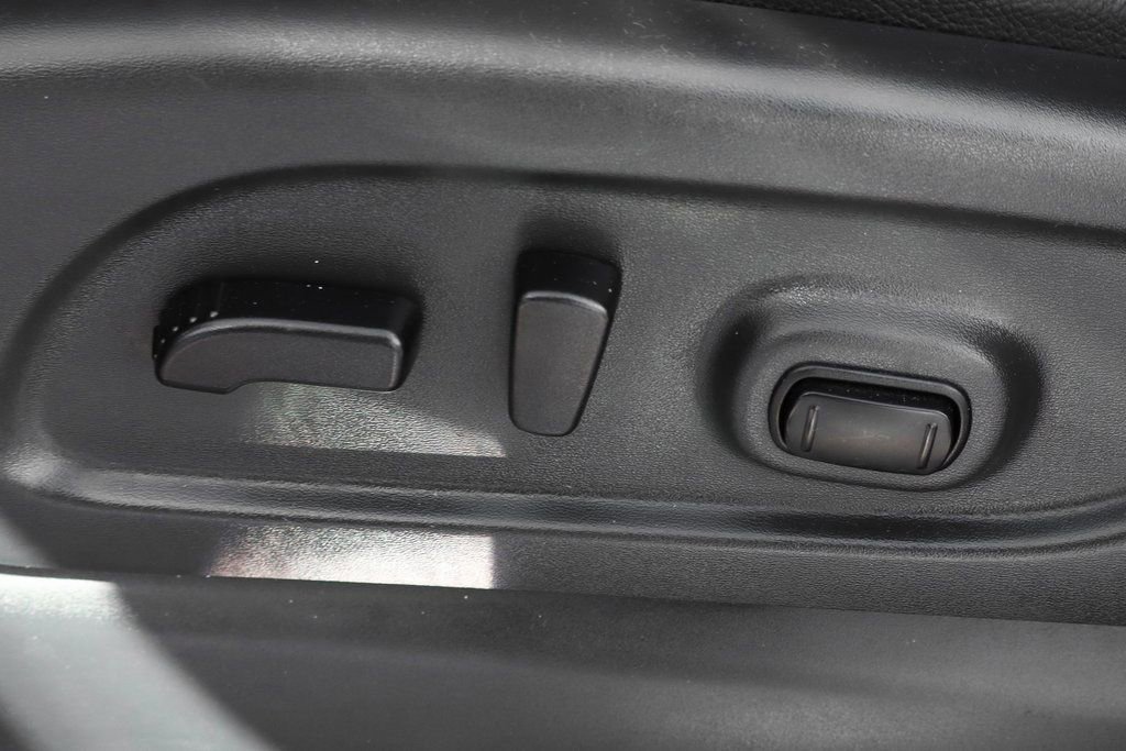 Used 2021 Nissan Titan PRO-4X w/ Pro-4x Convenience Package AWD/4WD image 21